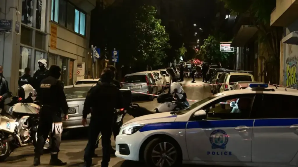 Εμπρηστικός μηχανισμός εντοπίστηκε κάτω από αυτοκίνητο στα Καλύβια