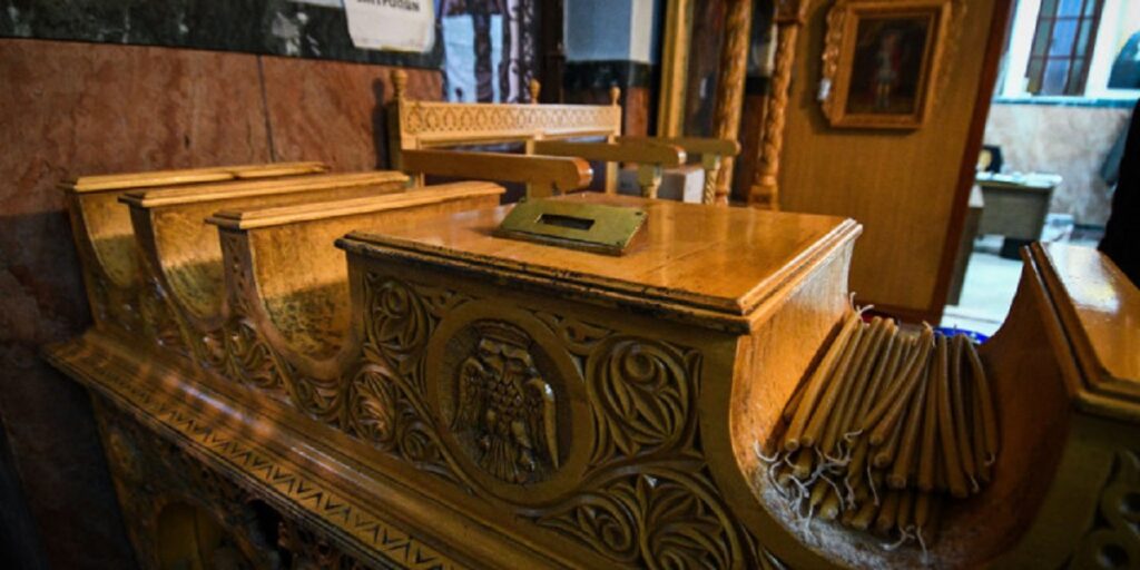 Γρεβενά: Αλλοδαποί διέρρηξαν Ιερό Ναό – «Βούτηξαν» μέχρι και τα τάματα, είχαν απασχολήσει για το ίδιο αδίκημα και στο παρελθόν