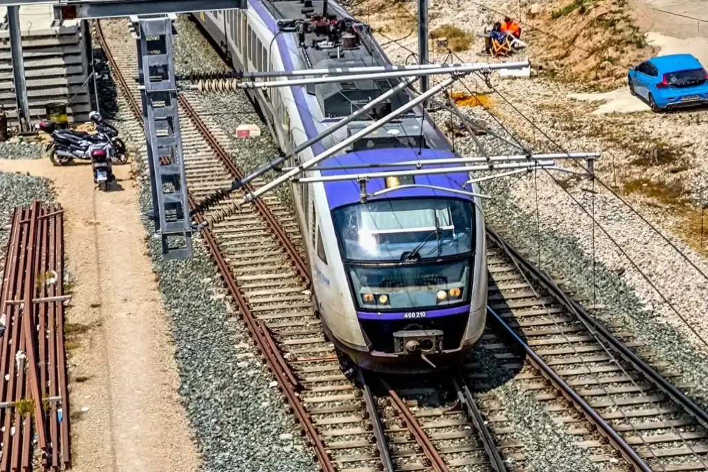 Ακινητοποιήθηκε τρένο στο Λιανοκλάδι: Ταλαιπωρία για εκατοντάδες επιβάτες