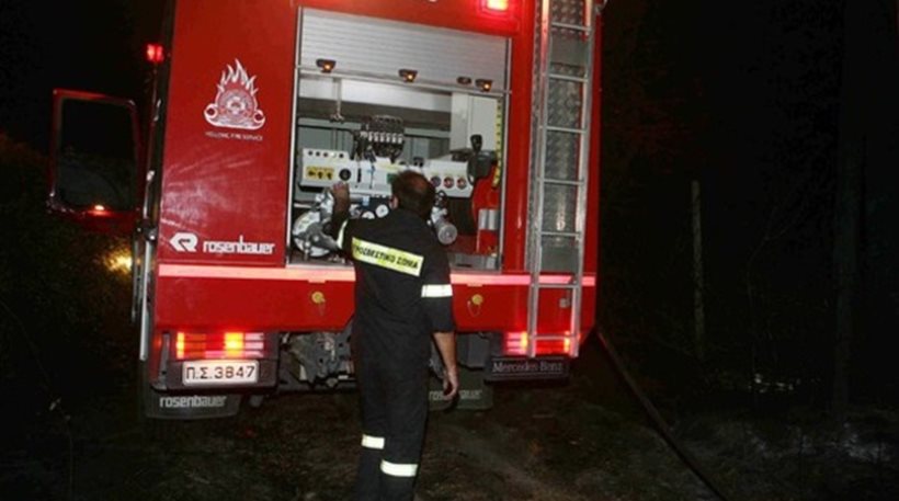 Λαμία: «Λαμπάδιασε» σταθμευμένο όχημα – Πράξη αντεκδίκησης δείχνουν τα πρώτα στοιχεία