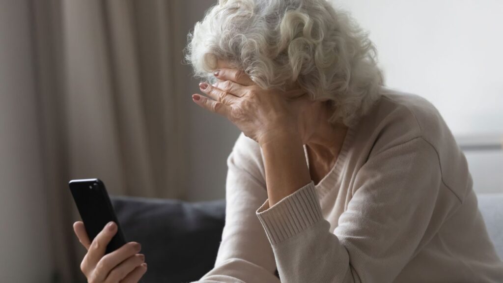 Τηλεφωνικές απάτες: «Χειροπέδες» σε αλλοδαπό, μέλος εγκληματικής οργάνωσης