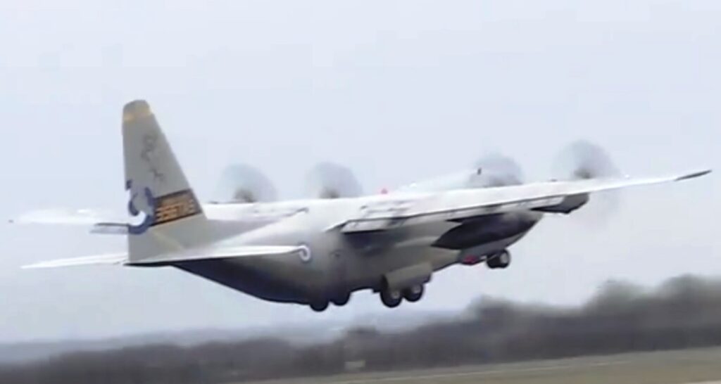 Αναχώρησε από την Τιμισοάρα το C-130 με τις σορούς των επτά οπαδών του ΠΑΟΚ