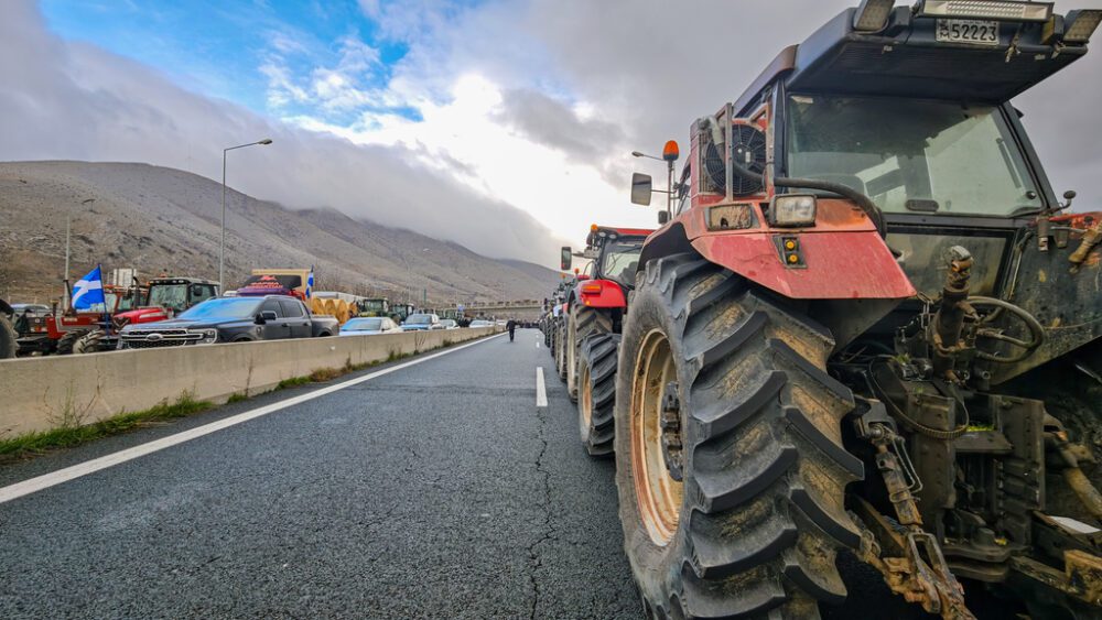 Αγροτικές κινητοποιήσεις: «Οχι» από το μεγάλο μπλόκο της Σιάτιστας στην συνάντηση με Μητσοτάκη – Κλείνουν την Εγνατία Οδό την Τρίτη