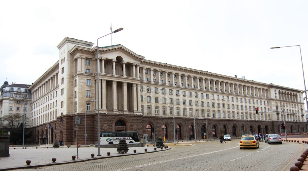 Αλλαγή σκυτάλης στην προεδρία της Βουλγαρίας – Ο Ρούμεν Ράντεφ παρέδωσε στην Ιλιάνα Γιότοβα