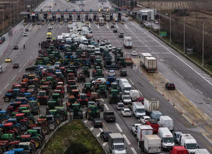 Και νέα παρέμβαση Αρείου Πάγου για τα μπλόκα: Ζητεί συλλήψεις και αυτόφωρο για τους αγρότες