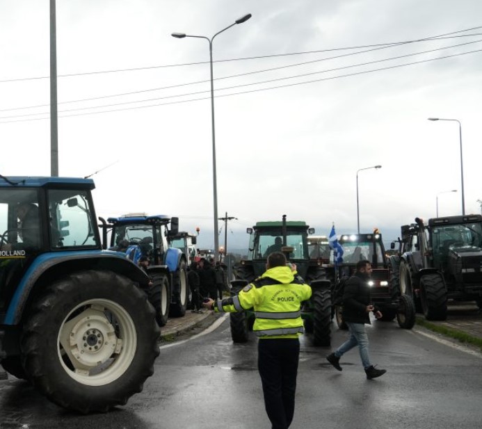 Έκλεισε η Θεσσαλονίκης-Μουδανιών στη Χαλκιδική