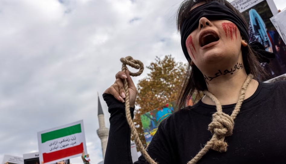 Το Ιράν ανέστειλε 800 εκτελέσεις