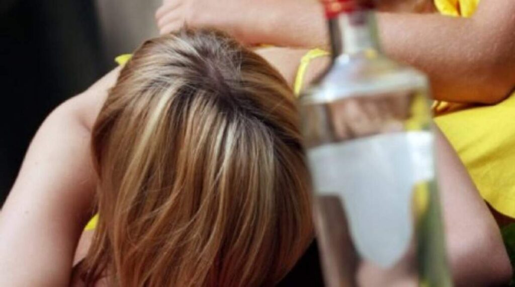 Περιστέρι: 13χρονη βρέθηκε λιπόθυμη μετά από κατανάλωση αλκοόλ