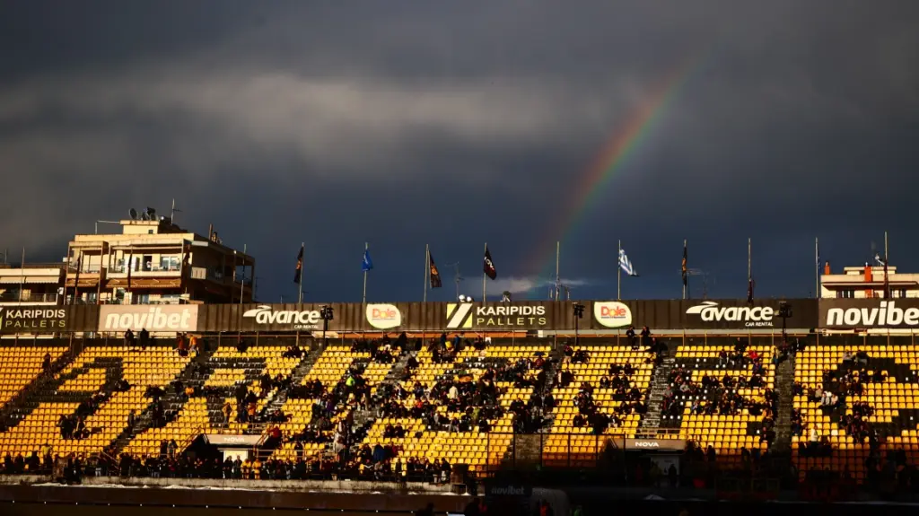 Άρης: Πικρία, απογοήτευση και άδεια καθίσματα