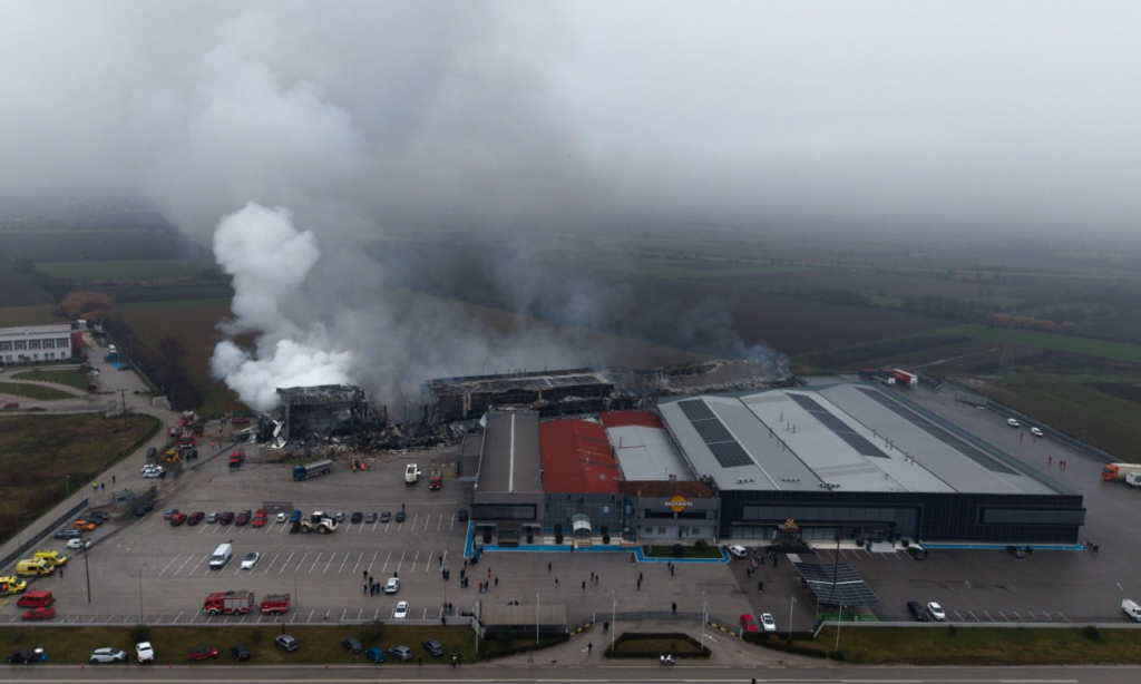 Βιολάντα: Διαρροή προπανίου σε φθαρμένο υπογειοποιημένο σωλήνα προκάλεσε την έκρηξη