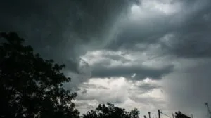 Καιρός: Νεφώσεις με τοπικές βροχές σε αρκετές περιοχές της χώρας