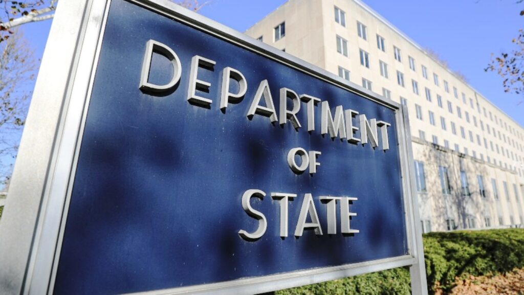 Το Στέιτ Ντιπάρτμεντ παγώνει από την επόμενη εβδομάδα κάθε έκδοση βίζας για υπηκόους από 75 χώρες σύμφωνα με το Fox News