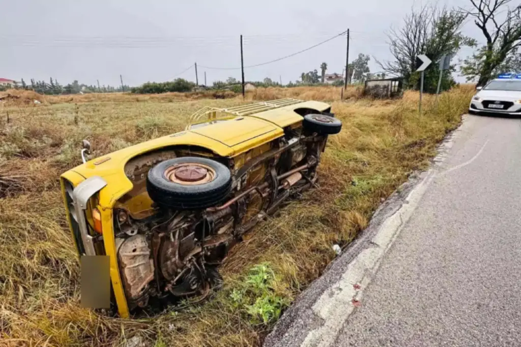 Εκτροπή αυτοκινήτου έξω από τη Λάρισα – Ενας τραυματίας