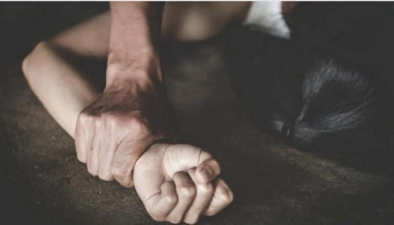 Υπόθεση φρίκης στην Κρήτη: Πατέρας κακοποιούσε σεξουαλικά τις δύο κόρες του – Έμεινε έγκυος η 22χρονη