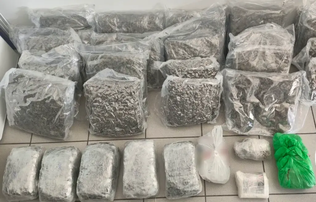 Μεγάλες ποσότητες ναρκωτικών εντοπίστηκαν σε αποθήκη σπιτιού σε περιοχή της Θεσσαλονίκης