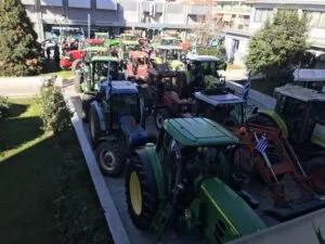 Μαγνησία: Αγανάκτηση – Στο λιμάνι του Βόλου αύριο αγρότες, κτηνοτρόφοι, αλιείς και μελισσοκόμοι