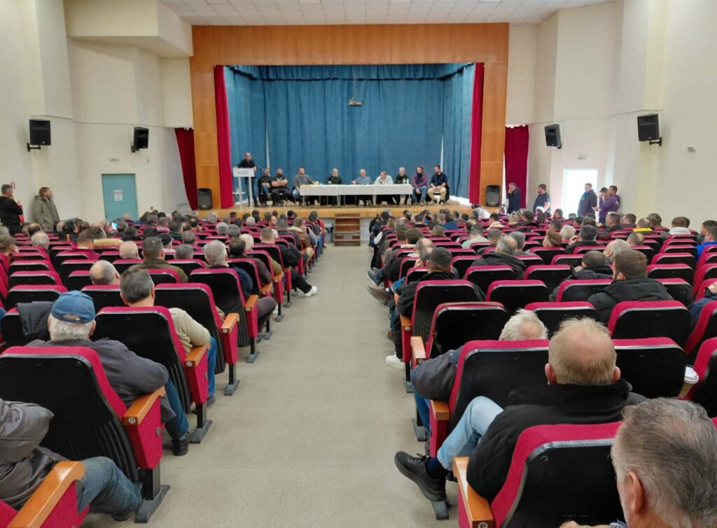 Πανελλαδική σύσκεψη αγροτών στη Νίκαια