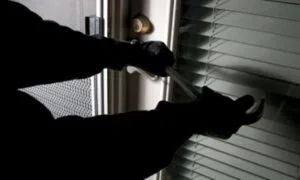 Εξιχνιάστηκαν κλοπές σε σπίτια και καταστήματα στον Πύργο Ηλείας