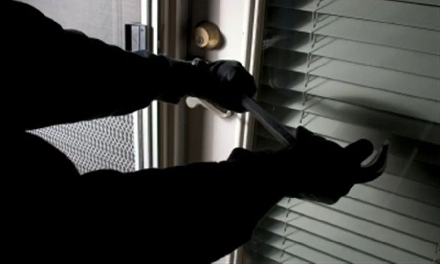 Εξιχνιάστηκαν κλοπές σε σπίτια και καταστήματα στον Πύργο Ηλείας