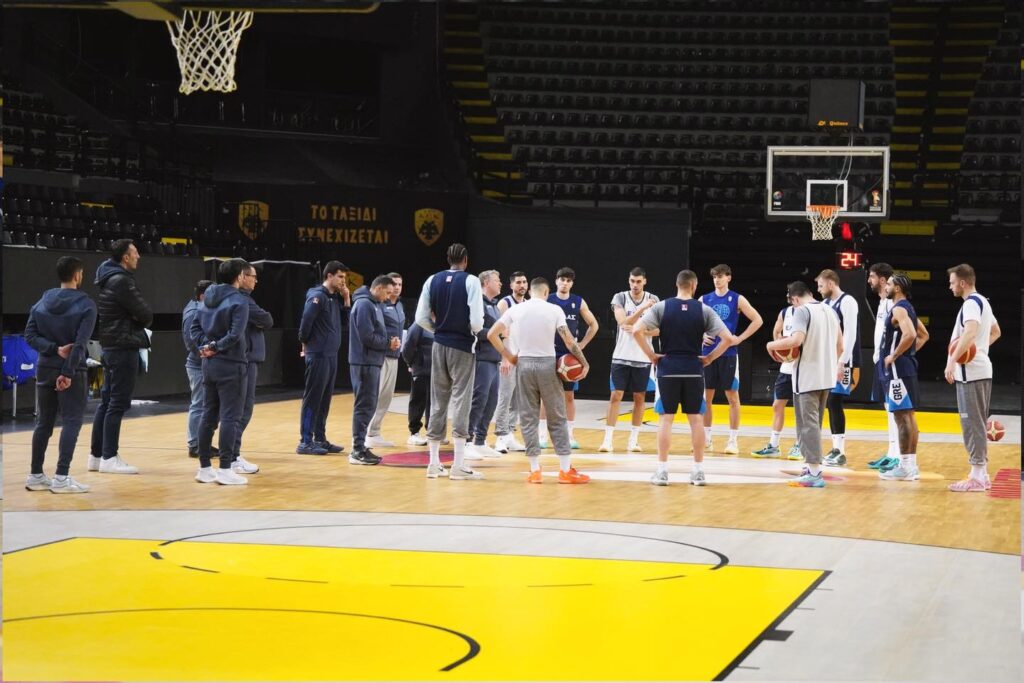 Εθνική: Μέσα ο Παπανικολάου, εκτός δύο για το Μαυροβούνιο