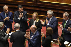 Ιταλία: Προετοιμάζει αναθεώρηση του συστήματος ηλεκτρισμού, με στόχο την ελάφρυνση νοικοκυριών και επιχειρήσεων