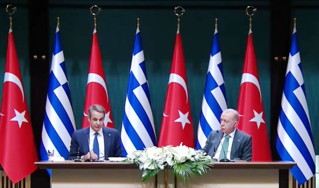 Ερντογάν: «Πολύτιμος φίλος ο Μητσοτάκης» – Μητσοτάκης: «Να χτίσουμε ένα αύριο ειρήνης, ευημερίας και προόδου, στον δρόμο που άνοιξαν Ελευθέριος Βενιζέλος και Κεμάλ Ατατούρκ!».