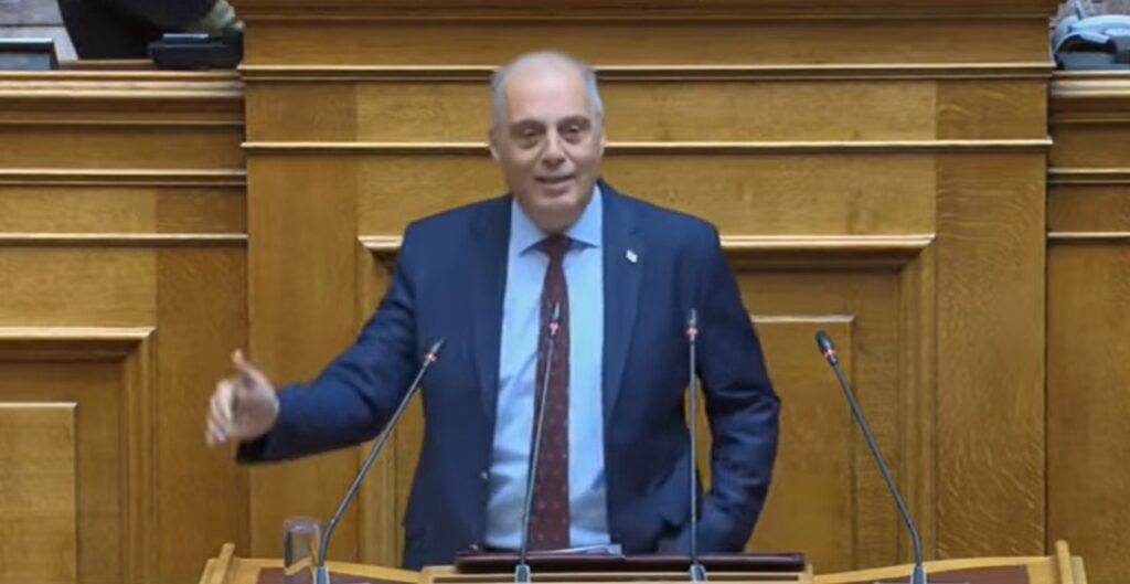 Κυριάκος Βελόπουλος: «Είστε υπηρέτες των ολιγαρχών, εμείς των πολιτών – Η δικαιοσύνη νοσεί»
