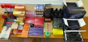 23χρονος διακινούσε κροτίδες στην περιοχή της Νίκαιας – Βρέθηκαν και ναυτικές φωτοβολίδες