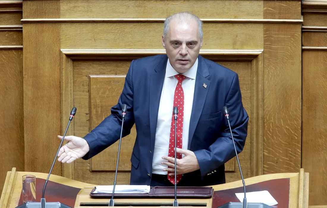 Βελόπουλος: «Μας μπλέξατε στον πόλεμο με τους ελληνικούς Patriot στη Σαουδική Αραβία που χτύπησαν Ιρανικούς πυραύλους...Τι κάνετε»;