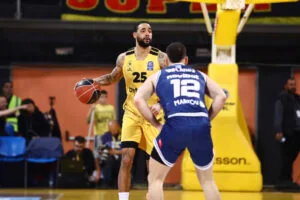 Άρης: Με προβλήματα ταξίδεψε για την Ρόδο