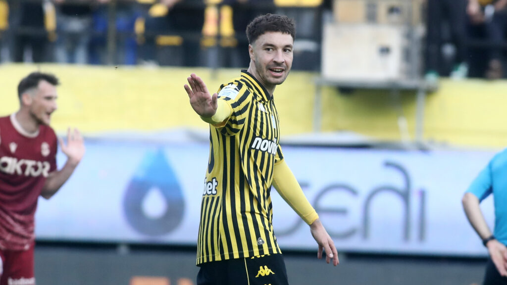 Βλέπει Μορόν η Φενέρμπαχτσε