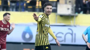 Βλέπει Μορόν η Φενέρμπαχτσε