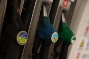 Με εισοδηματικά κριτήρια τα μέτρα που ανακοινώθηκαν για τις επιπτώσεις του πολέμου