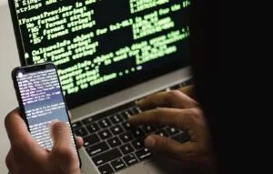 Στο φως της δημοσιότητας η λίστα «ΜΕΝΟΥΔΑΚΟΥ»