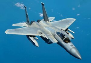 Οι Αμερικανικές δυνάμεις διέσωσαν τον έναν από τους δύο πιλότους του μαχητικού αεροσκάφους τους που καταρρίφθηκε στο Ιράν