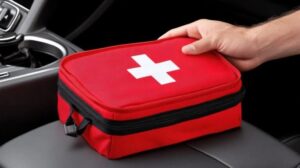 «Χρυσωρυχείο» το υποχρεωτικό ΚΙΤ Πρώτων Βοηθειών: «Πάρτι» αισχροκέρδειας 250 εκατομμυρίων ευρώ