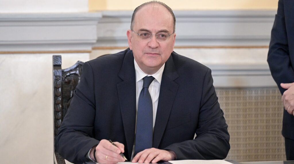 Ζητά συγγνώμη ο Μακάριος Λαζαρίδης: «Να καταλογιστούν εντόκως τα αχρεωστήτως καταβληθέντα ποσά»