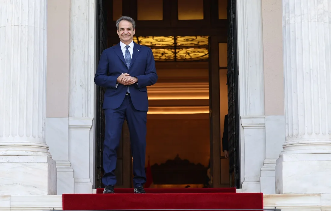 "Εισβολή" μετακλητών στο Δημόσιο