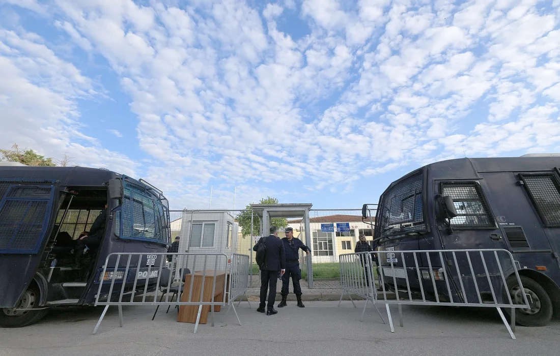 Λάρισα: Συνεχίζεται σε τεταμένο κλίμα η δίκη για τα Τέμπη