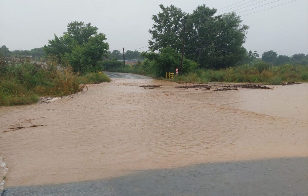 Προβλήματα σε Ημαθία και Πιερία από την κακοκαιρία