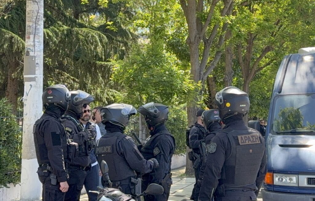 Αντιεξουσιαστές επιτέθηκαν με ρόπαλα σε φοιτητές των ΕΑΑΚ στο ΑΠΘ