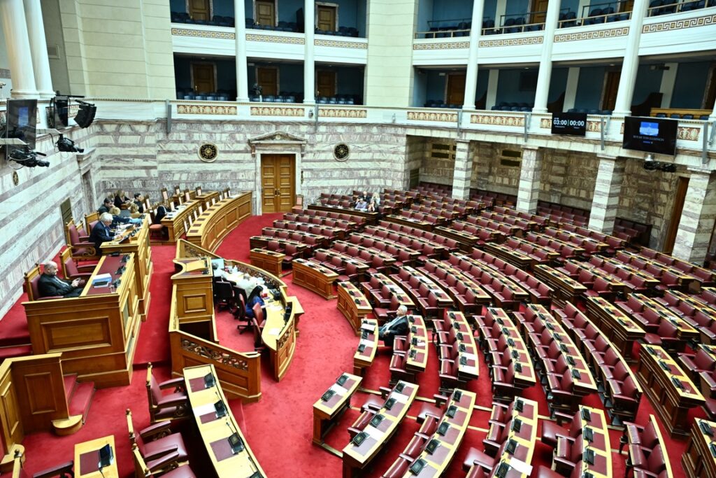 Με 155 ψήφους απορρίφθηκε η πρόταση του ΠΑΣΟΚ για Εξεταστική στην υπόθεση υποκλοπών – Απείχε η αντιπολίτευση