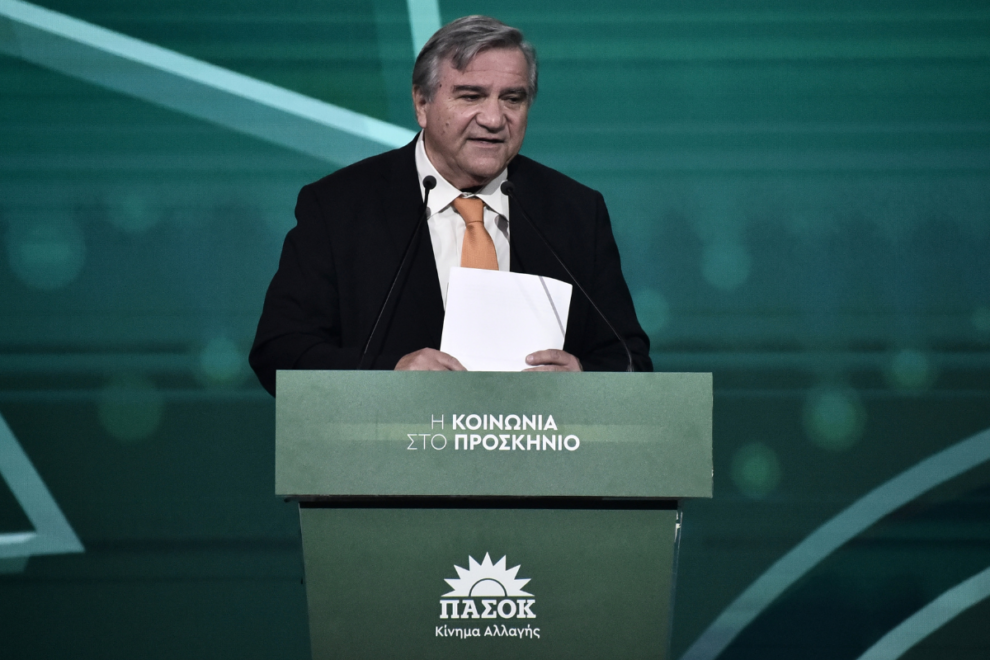 ΠΑΣΟΚ: Παραίτηση Καστανίδη με επίθεση κατά Ανδρουλάκη