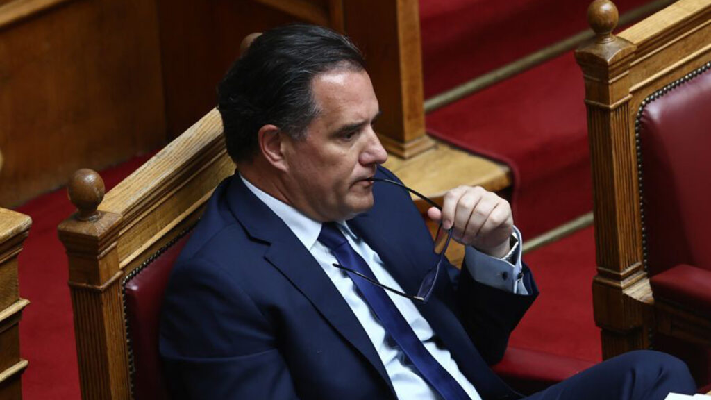 Άδωνις Γεωργιάδης: «Ζεις σε αυτή τη χώρα, με αυτόν τον ήλιο και κλαίγεσαι;»