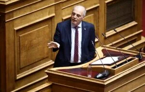 «Βόμβες» Βελόπουλου για οικονομία