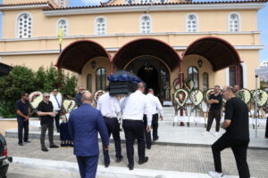 Το τελευταίο αντίο στον Τάκη Γκώνια