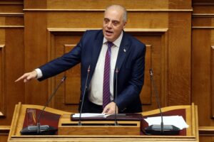 Κυριάκος Βελόπουλος: «Είναι τόσο σίγουροι στη Νέα Δημοκρατία ότι θα ναυαγήσουν στις επόμενες εκλογές, που μαγειρεύουν εκλογικούς νόμους — ακόμη και για την τοπική αυτοδιοίκηση — για να μην συντριβούν»