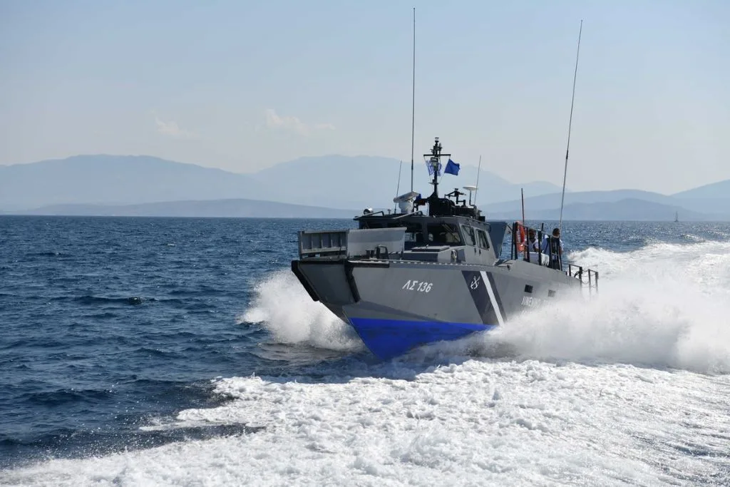 Συνελήφθη Τούρκος «αρχηγός» κυκλώματος διακίνησης παράνομων μεταναστών - Χειροπέδες και σε άλλους 5 αλλοδαπούς