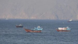 Το Ιράν κλείνει ξανά τα Στενά του Ορμούζ  μετά τις νέες ισραηλινές επιδρομές στον Λίβανο