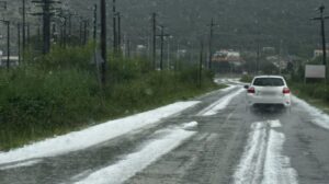 Ιωάννινα: Σφοδρή χαλαζόπτωση προκάλεσε σοβαρές ζημιές σε καλλιέργειες και υποδομές